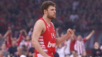 EuroLeague star Sasha Vezenkov reportedly could join Kings next season - nbcsports.com - county Harrison - Greece -  Sacramento - county Barnes