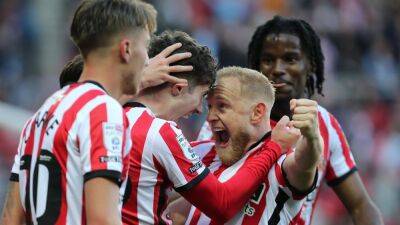 Trai Hume header gives Sunderland upper hand in playoff tie