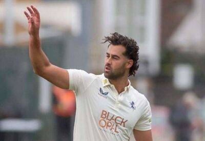 Kent (95 & 66-0) trail Hampshire (373) by 212 runs after day three of County Championship match at Canterbury
