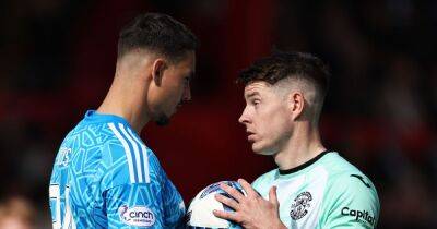 Kelle Roos reveals Kevin Nisbet mind games behind Aberdeen penalty save that had one Hibs star 'squaring up' to him