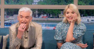 Bafta TV Award viewers spot Joe Lycett swipe at Holly Willoughby and Phillip Schofield 'feud' and say 'so much shade'