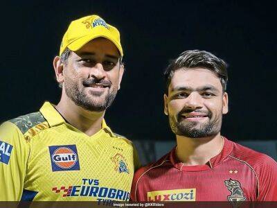 Devon Conway - Nitish Rana - MS Dhoni's 'Special Gift' For Rinku Singh After KKR's Win Over CSK In IPL 2023 - sports.ndtv.com - county Kings -  Kolkata -  Chennai