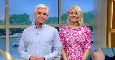 Phillip Schofield warns Holly Willoughby as she flashes tanned legs amid This Morning set confession