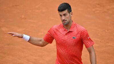 Carlos Alcaraz - Roland Garros - Novak Djokovic - Cameron Norrie - Holger Rune - Watch: Novak Djokovic's Angry Glare After Rival's Smash Hits Him During Italian Open Match - sports.ndtv.com - Italy - Madrid -  Rome