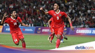 Indonesia Juara: Sempat Kena 'Prank' Wasit, Tetap Rebut Emas SEA Games 2023 - sport.detik.com - Indonesia - Thailand -  Phnom Penh -  Sananta
