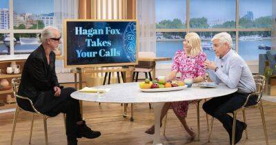 Phillip Schofield - Holly Willoughby - Lorraine Kelly - This Morning fans cringe over astrologer's 'awkward' phone-in with Holly Willoughby and Phillip Schofield - manchestereveningnews.co.uk - Manchester