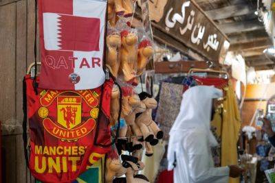 Qatar's Sheikh Jassim makes improved bid for Man United - source