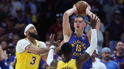 Nikola Jokic's dominant triple-double leads Nuggets over Lakers - ESPN