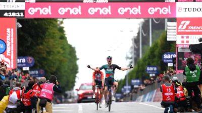 Eddie Dunbar remains in seventh as Denz takes Giro sprint finish