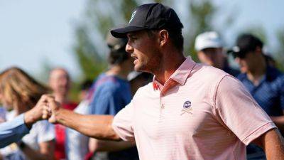 Bryson DeChambeau's changeup aids early PGA Championship edge - ESPN