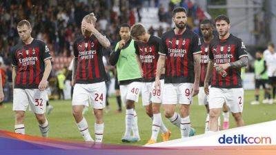 Stefano Pioli - Milan Terseok-seok karena Tumpul di Depan Gawang - sport.detik.com