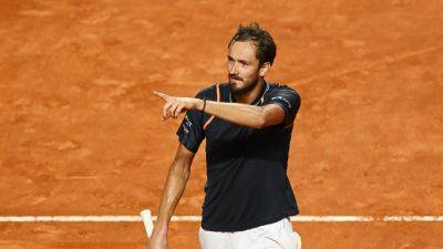 Holger Rune - Daniil Medvedev finds funny side as he beats Stefanos Tsitsipas at Italian Open - 'I was just laughing' - eurosport.com - Russia - Italy -  Rome