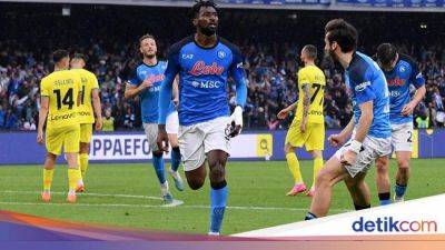 Inter Milan - Giovanni Di-Lorenzo - Piotr Zielinski - Napoli Vs Inter Milan: Il Partenopei Gebuk 10 Pemain Nerazzurri 3-1 - sport.detik.com