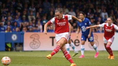 WSL: Man Utd keep title hopes alive, Katie McCabe misses penalty as Arsenal lose to Chelsea