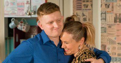 Coronation Street's Sam Aston says 'bless him' as he details 'best time' with co-star and unseen wedding detail viewers won't see - manchestereveningnews.co.uk - Manchester -  Houston