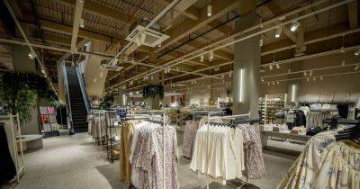 H&M's 'flattering' £20 summer dress with almost 2,000 five star reviews 'suits every shape and size' - manchestereveningnews.co.uk