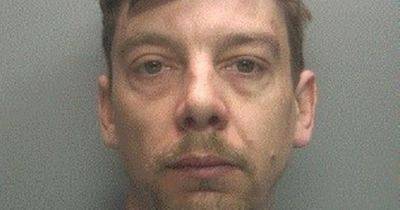 Police hunt Rochdale man for 'serious assault' outside Leeds pub - manchestereveningnews.co.uk - Manchester