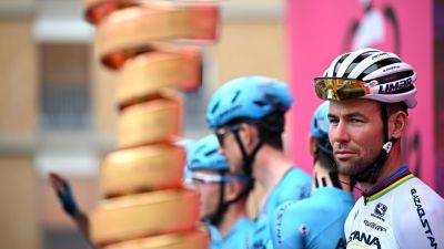 Mark Cavendish - Orla Chennaoui - Geraint Thomas - Sean Kelly - Dan Lloyd - Giro d'Italia 2023 Stage 17: How to watch, TV and live stream details, profile as Mark Cavendish hunts win - eurosport.com - Britain -  Astana