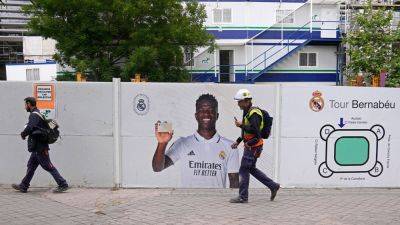 7 people arrested in Spain for allegedly racially abusing Real Madrid player Vinícius Júnior