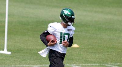 Allen Lazard - Jets' Allen Lazard humorously reveals why he had to briefly leave practice - foxnews.com - New York -  New York - state New Jersey - county Park