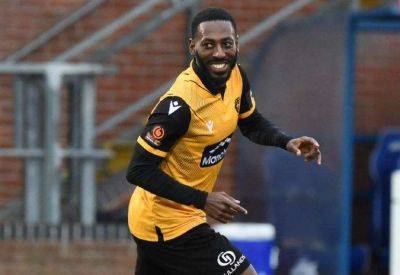 Maidstone United announce departure of winger Roarie Deacon