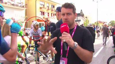 Mark Cavendish - Adam Blythe - Alberto Dainese - Giro d'Italia 2023: 'Mark Cavendish is NOT a happy man!' - Adam Blythe reports on 'arguments' at finish - eurosport.com - Bahrain -  Astana