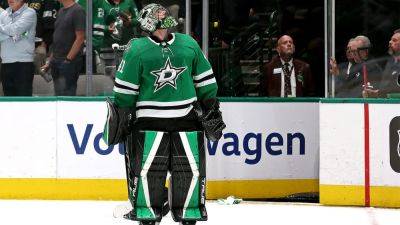 Stars apologize to Golden Knights, NHL after fans litter ice with debris during shutout loss