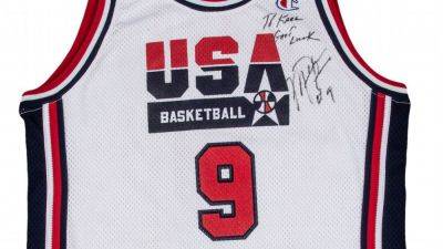 Michael Jordan - Charles Barkley - Karl Malone nets $5M from his 1992 'Dream Team' collection - ESPN - espn.com - Usa - Jordan - Lithuania - state Utah