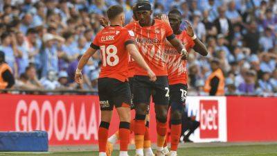 Elijah Adebayo - Tom Lockyer - Luton Town beat Coventry on penalties to earn Premier League promotion after scary moment for captain Tom Lockyer - eurosport.com - Jordan - county Wilson -  Luton -  Coventry