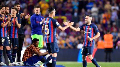 Xavi Hernandez - Sergio Busquets - Jordi Alba - Barcelona legends Alba, Busquets bid farewell to Camp Nou - ESPN - espn.com