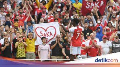 Arsenal Tutup Musim dengan Rasa Bangga