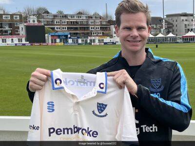 Here's What Steve Smith Said After Joining Cheteshwar Pujara At Sussex