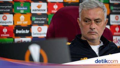 Jose Mourinho - As Roma - Liga Europa - Sevilla Vs Roma: Mourinho Abaikan Rekornya di Final - sport.detik.com - Portugal -  Budapest