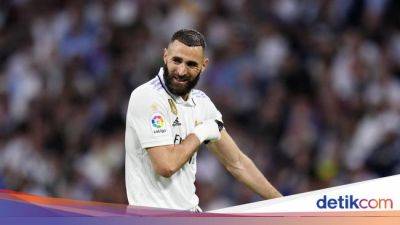 Lionel Messi - Cristiano Ronaldo - Karim Benzema - Sergio Busquets - Jordi Alba - Santiago Bernabéu - Liga Spanyol - Benzema Dapat Tawaran Besar dari Klub Arab Saudi - sport.detik.com - Saudi Arabia -  Santiago