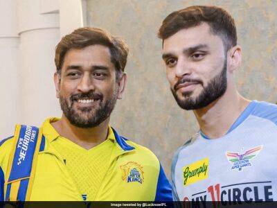 Naveen-ul-Haq Photographed With MS Dhoni. The Comments Are Obviously About Virat Kohli