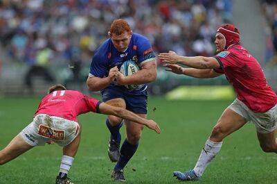Stormers sizzle at electric Cape Town Stadium, down Bulls to book home URC semi-final