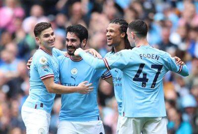Manchester City beat Leeds to extend lead at the top