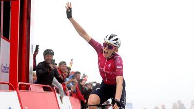 La Vuelta Femenina 2023: Demi Vollering wins on Lagos de Covadonga but Annemiek van Vleuten holds on for GC win