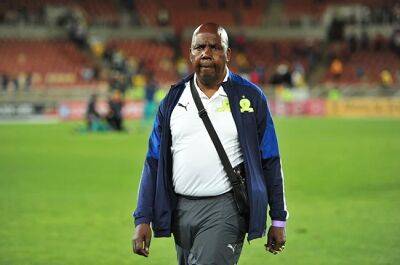 Mamelodi Sundowns - Long-serving Mamelodi Sundowns official Alex Shakoane dies - news24.com -  Johannesburg