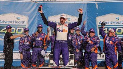 Denny Hamlin wins NASCAR Cup Series race at Kansas with last-lap pass