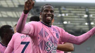 Brighton & Hove Albion 1-5 Everton: Abdoulaye Doucoure, Dwight McNeil score twice to move Toffees out of relegation zone