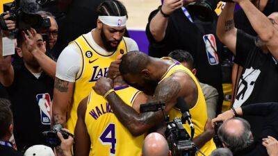 Anthony Davis - James Davis - Three takeaways from Lonnie Walker putting Lakers one win from eliminating Warriors - nbcsports.com - Los Angeles