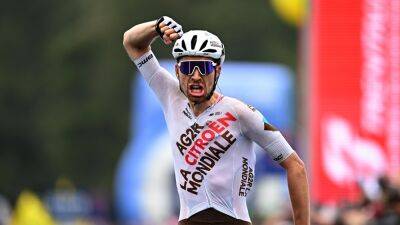 Giro d'Italia 2023: Aurelien Paret-Peintre takes Stage 4 win as Andreas Leknessund usurps Remco Evenepoel in GC - eurosport.com - Belgium - Portugal - Norway - Uae