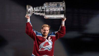 Gabriel Landeskog - Stanley Cup - Christian Petersen - Stanley Cup champion to miss second consecutive season to undergo cartilage transplant in knee - foxnews.com - Florida -  Chicago - state Colorado - county Bay