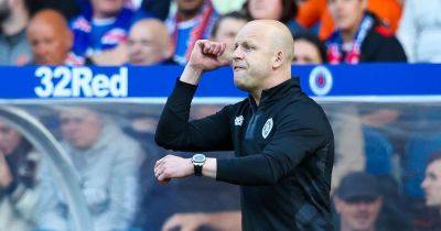 Ryan Stevenson - Steven Naismith - Steven Naismith is no Hearts soft-soaper in dressing room and best bosses take no s*** - Ryan Stevenson - dailyrecord.co.uk