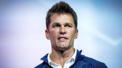 Tom Brady - Mark Davis - Tom Brady says he's 'certain I'm not playing again' - ESPN - espn.com -  Las Vegas - county Bay