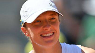 French Open 2023 - Iga Swiatek shows off her Taylor Swift bona fides - ESPN