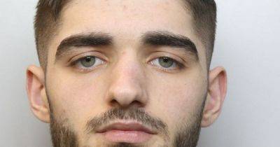 Semi-detached home turned into cannabis farm - grower legs it but doesn't get far - manchestereveningnews.co.uk