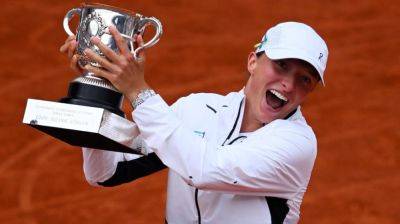 Iga Swiatek wins third French Open title, fourth Grand Slam, but this final was not easy