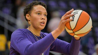 Phoenix Mercury - Brittney Griner - Brittney Griner, Mercury confronted by 'provocateur' at airport - ESPN - espn.com - Usa - state Indiana - state Texas - county Arlington - county Dallas - county Worth